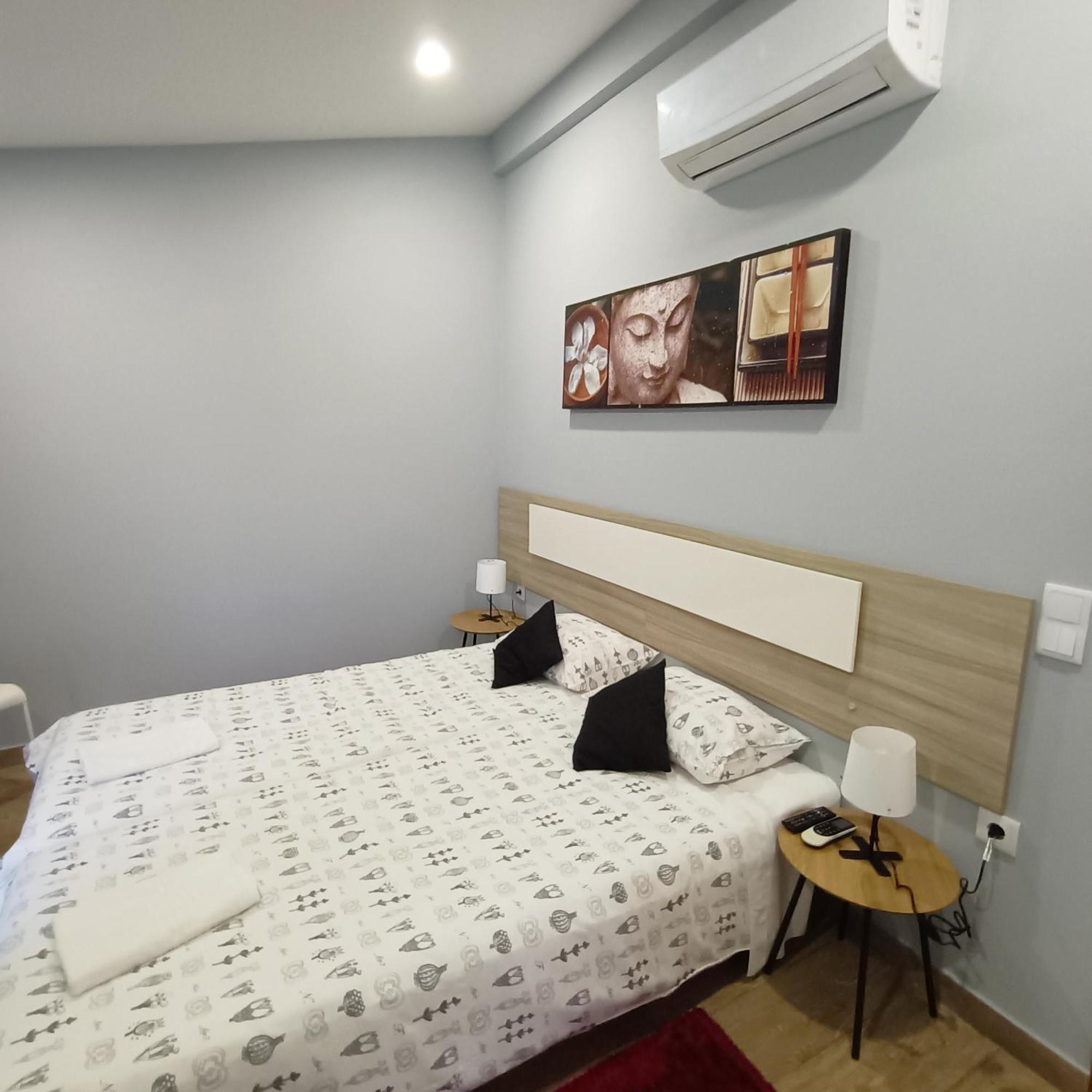 Good Vibes - Lagos Guesthouse Екстер'єр фото