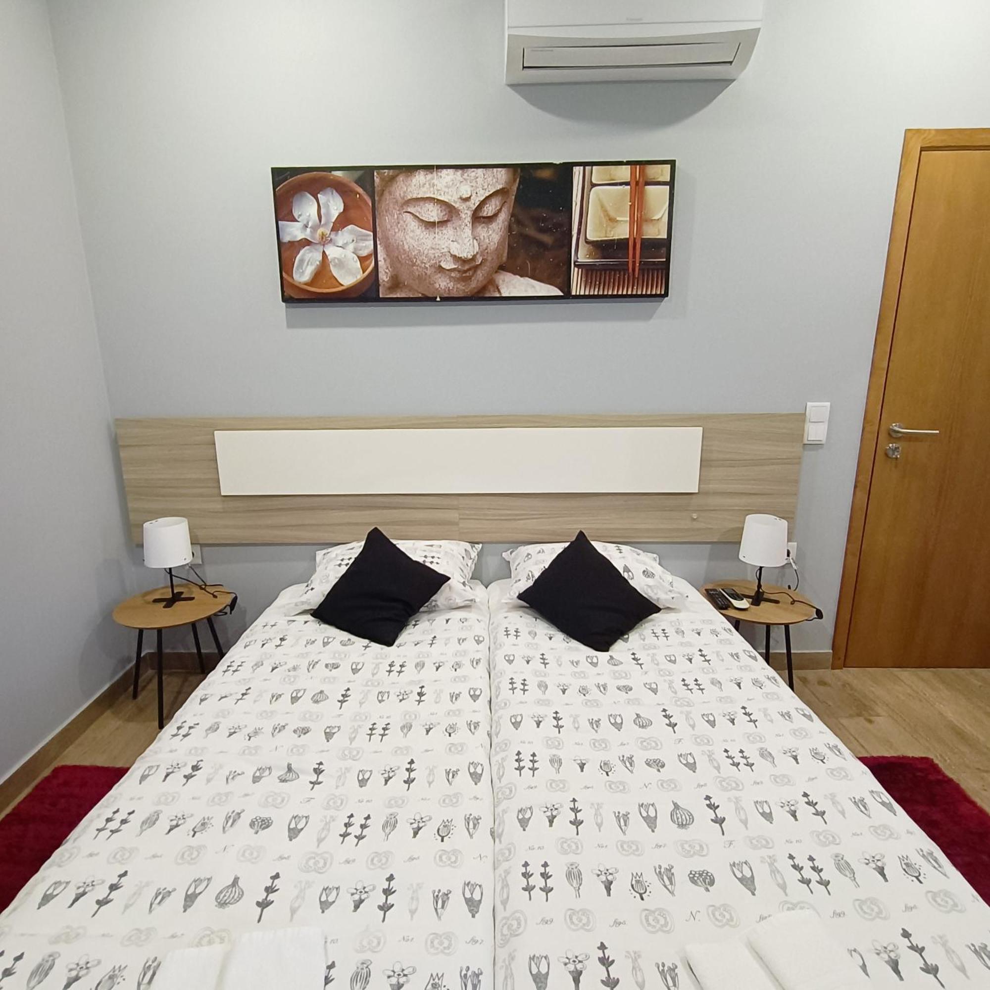 Good Vibes - Lagos Guesthouse Екстер'єр фото